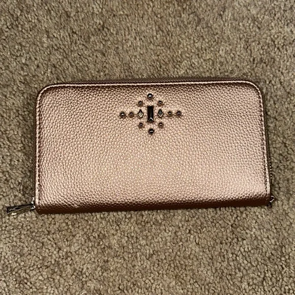 Thirty-One - All About the Benjamin’s Wallet - Picture 1 of 7